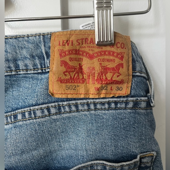Men’s Levi’s 502 - Picture 1 of 3